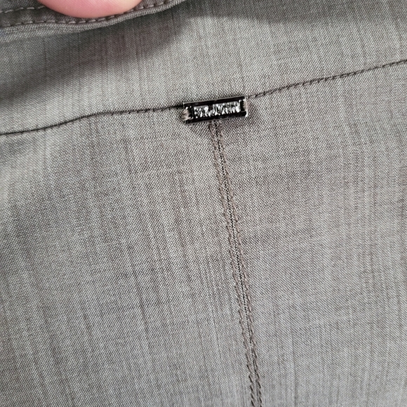 ST JOHN trench coat - Picture 9 of 9